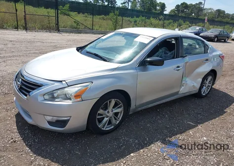 2014 Nissan Altima 2.5 S z USA, uszkodzony, nr VIN 1N4AL3AP3EC138801